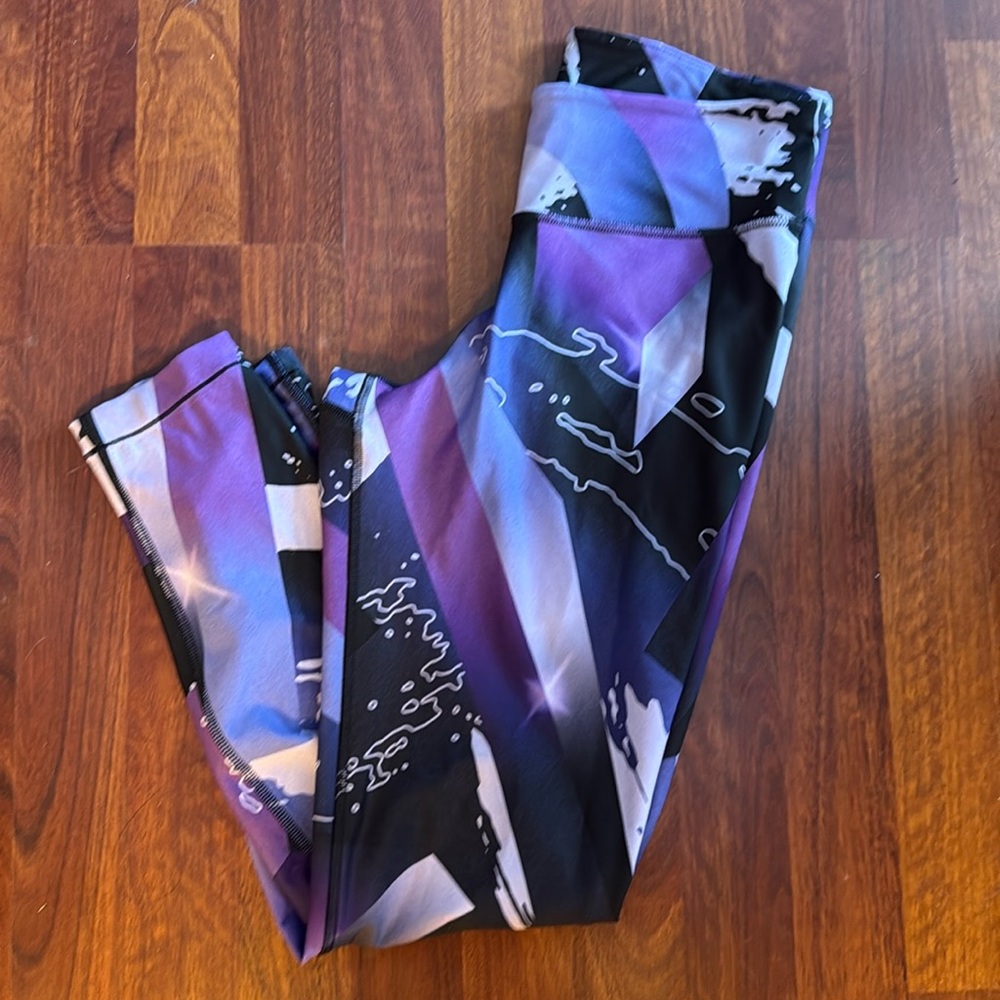 NWOT Reebok Speedwick Leggings Large